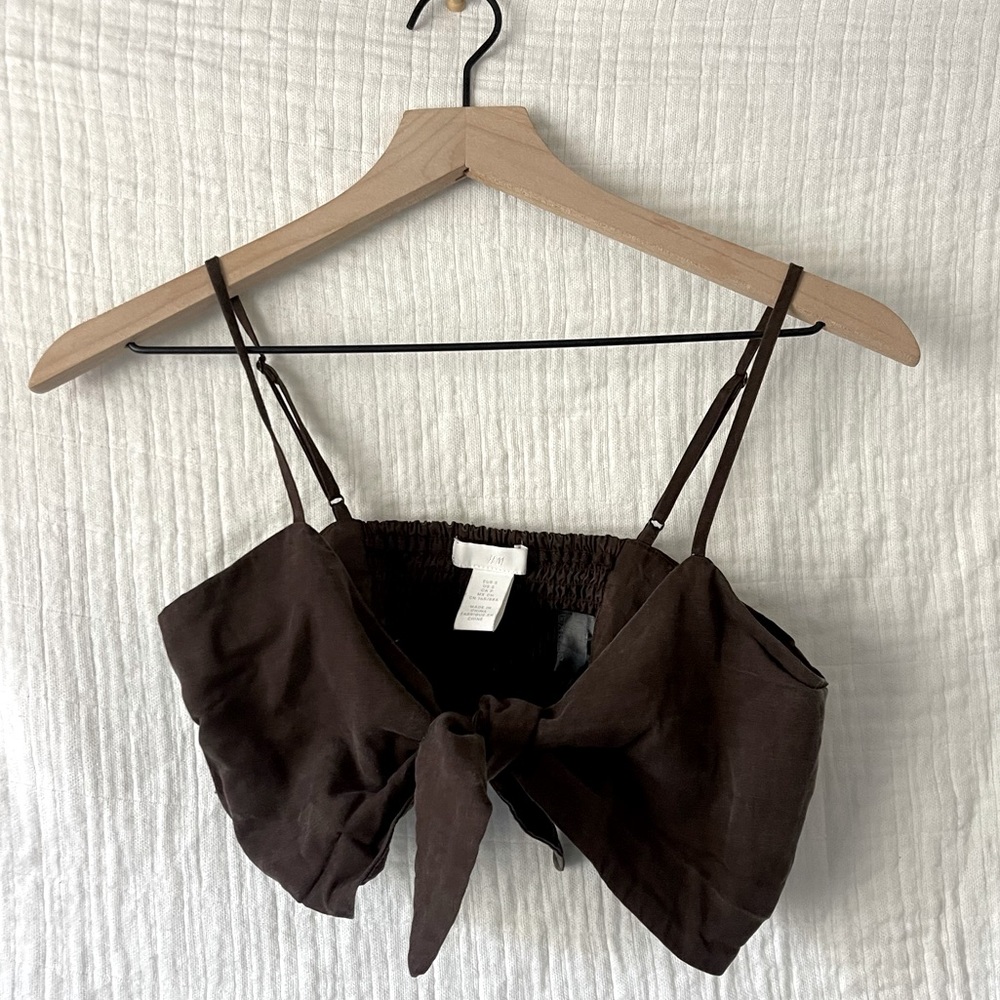 H&M Brown Knotted Crop Top